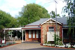 Amble In Self Contained Accommodation - Garden Retreat B & B