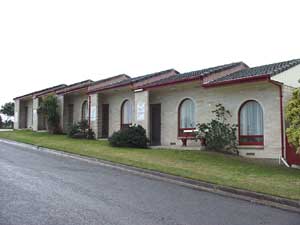 Oyster Court Motel