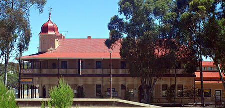 Peterborough Railway Hotel/Motel