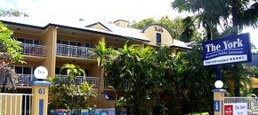 AAA The York Beachfront Holiday Apartments