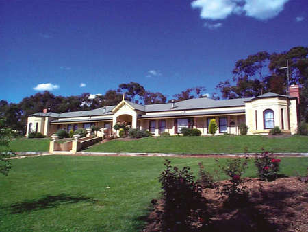 Brice Hill Country Lodge