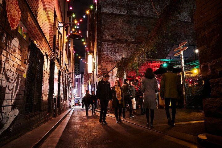 Melbourne After Dark 2-hour walking tour - Accommodation VIC